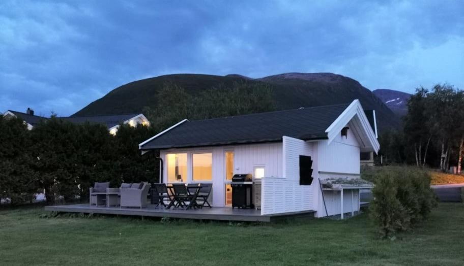 Feriehus Ved Sjoen Tomra Εξωτερικό φωτογραφία